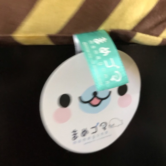 Large Mamegoma Bee Seal Plushie San-X - Picture 3 of 4